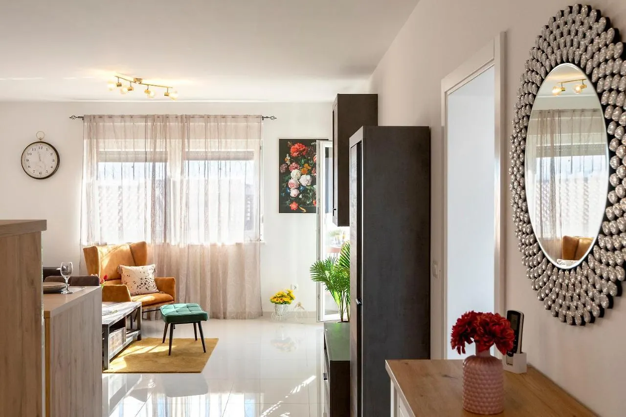 Sunny Island Apartment Trogir